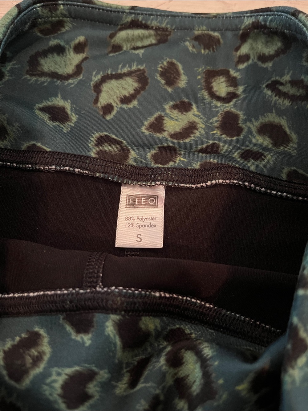 FLEO Night Leopard athletic shorts | size small - Picture 6 of 6